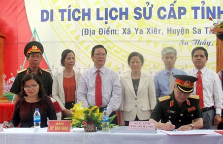  Stele for Hanoi martyrs inaugurated in Kon Tum - ảnh 1